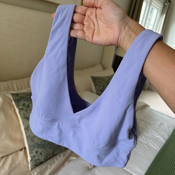 Lululemon V-Neck Sports Bra - Picture 1 of 2